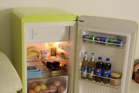 如何调节正常冰箱的温度？（合适的温度设置，让您的食物保鲜更久）