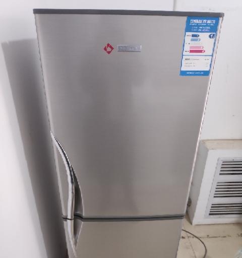 电冰箱功率的测量与优化（电冰箱功率大小与能源效率之间的关系）