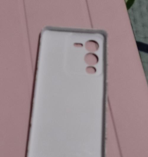 苹果13手机硬壳银色款的特点？银色硬壳与其他颜色有何不同？