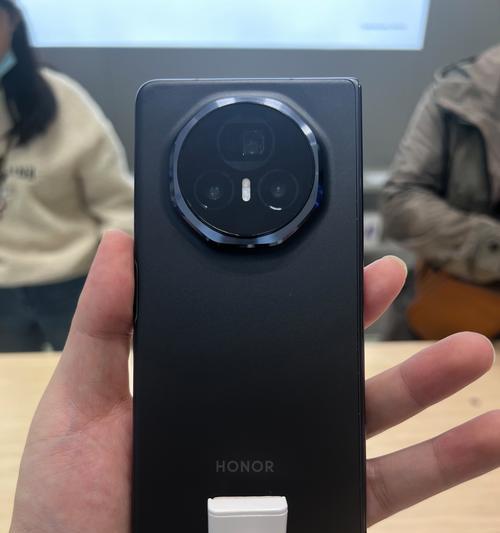 荣耀折叠迷你手机怎么样？性能和价格如何？