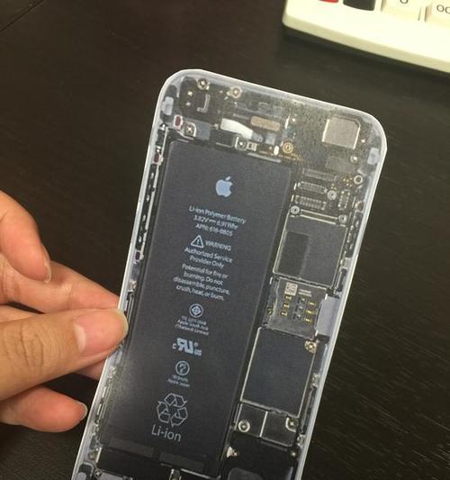 防摔手机壳碎了取不出来怎么办？