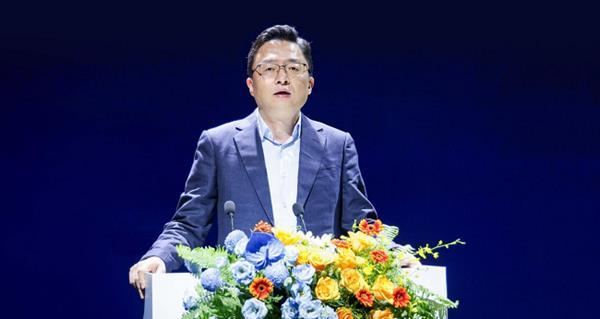 闪存普惠，一步到位 | 华为商业市场极简全闪数据中心 Pro+重磅发布