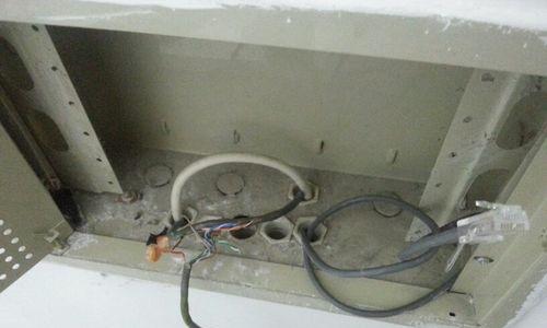 路由器装空调里怎么设置？会影响信号吗？