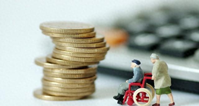 7月将结束养老金补发陆续到位退休金3000元/月一共能多拿400吗？