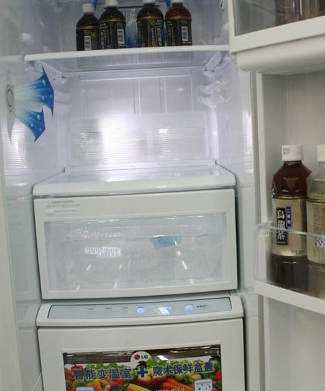 解决LG冰箱门吸力不足的方法（提升冰箱门密封性）