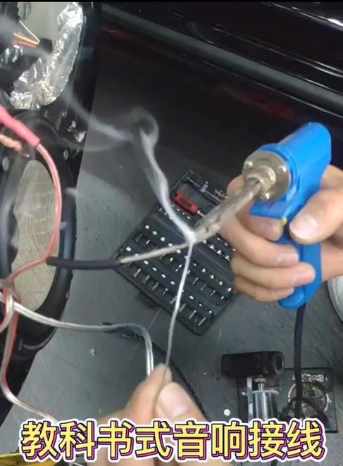 字幕无线音箱连接步骤是什么？连接后如何操作？