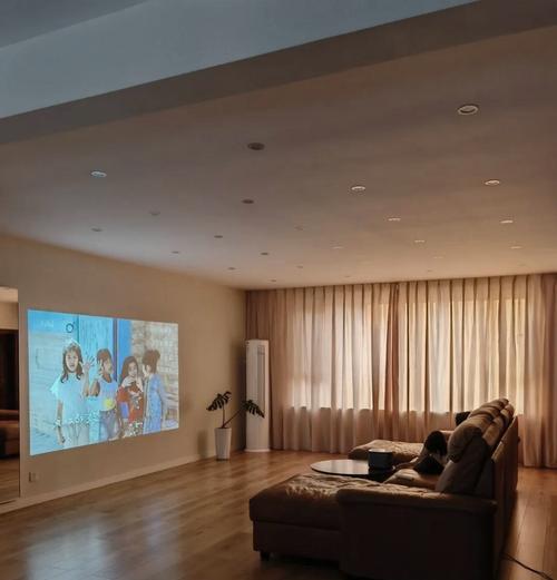 投影仪在客厅的摆放位置如何选择？哪种角度最合适？