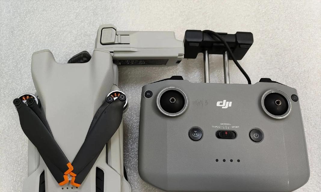 探索DJIMIni3的轻便性能与创意拍摄(小巧便携)