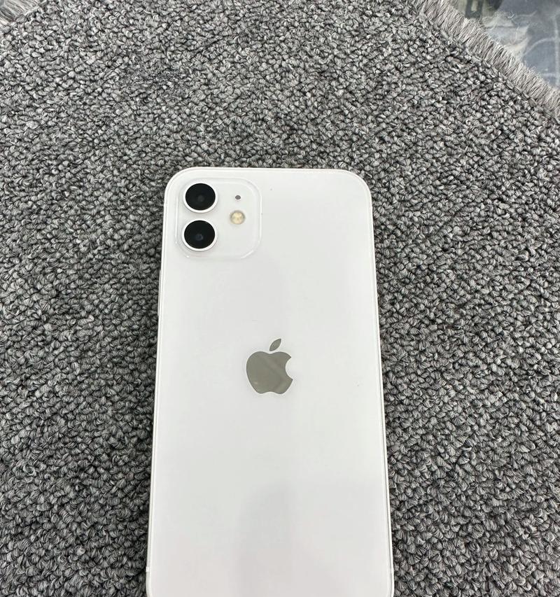 苹果12电池的耐久性究竟如何（一探苹果12电池的真实表现）