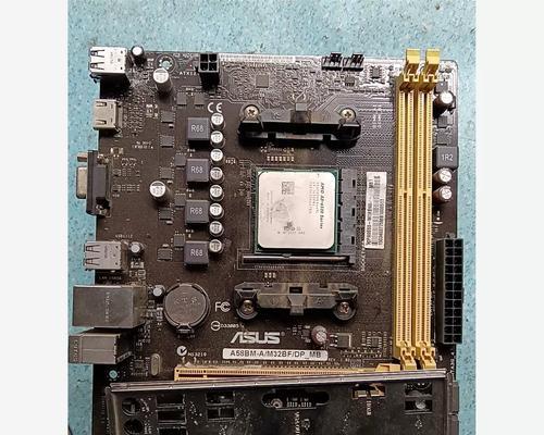 如何选择适合的主板配合AMD955处理器（探寻主板选购的注意点）